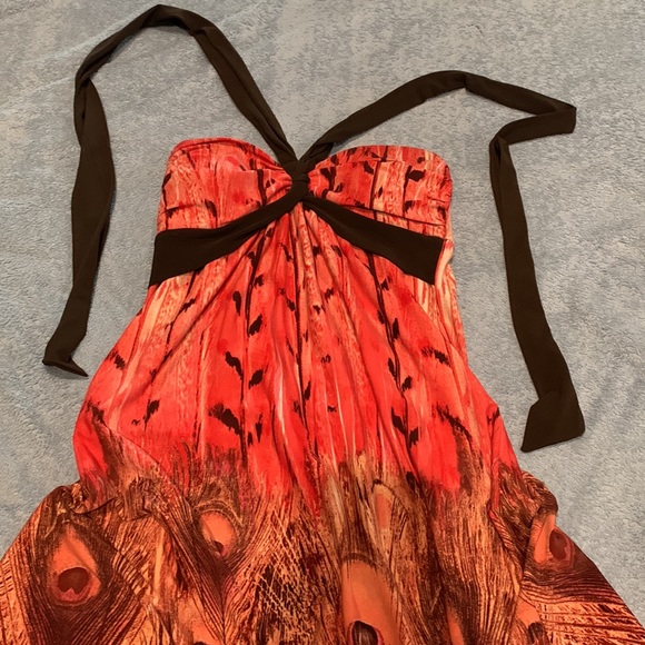 Size small dress. Could tie a bow in the front for strapless - Picture 2 of 5